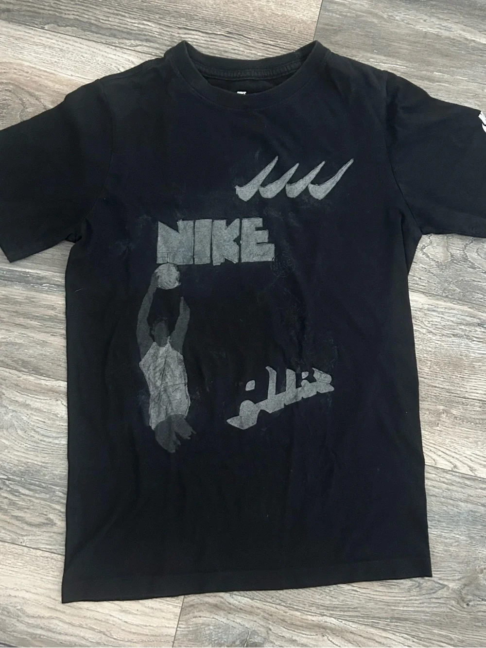 Nike kids black tee shirt boys size 12 14 large basketball